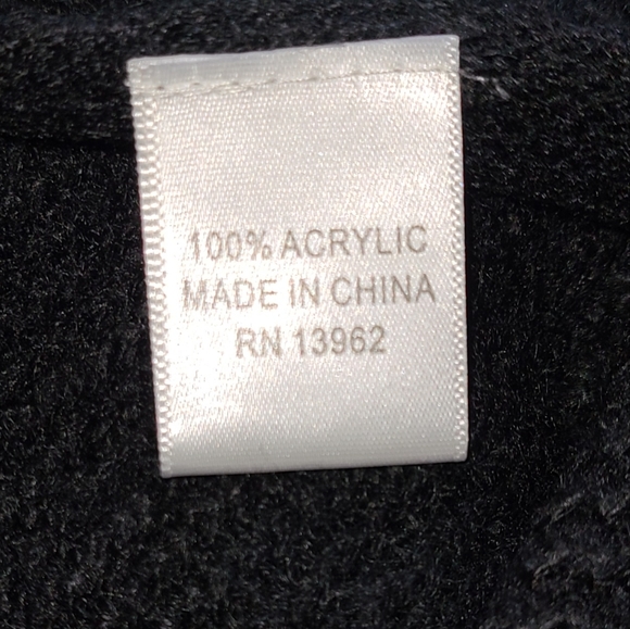 Sweater Cape - Picture 5 of 5